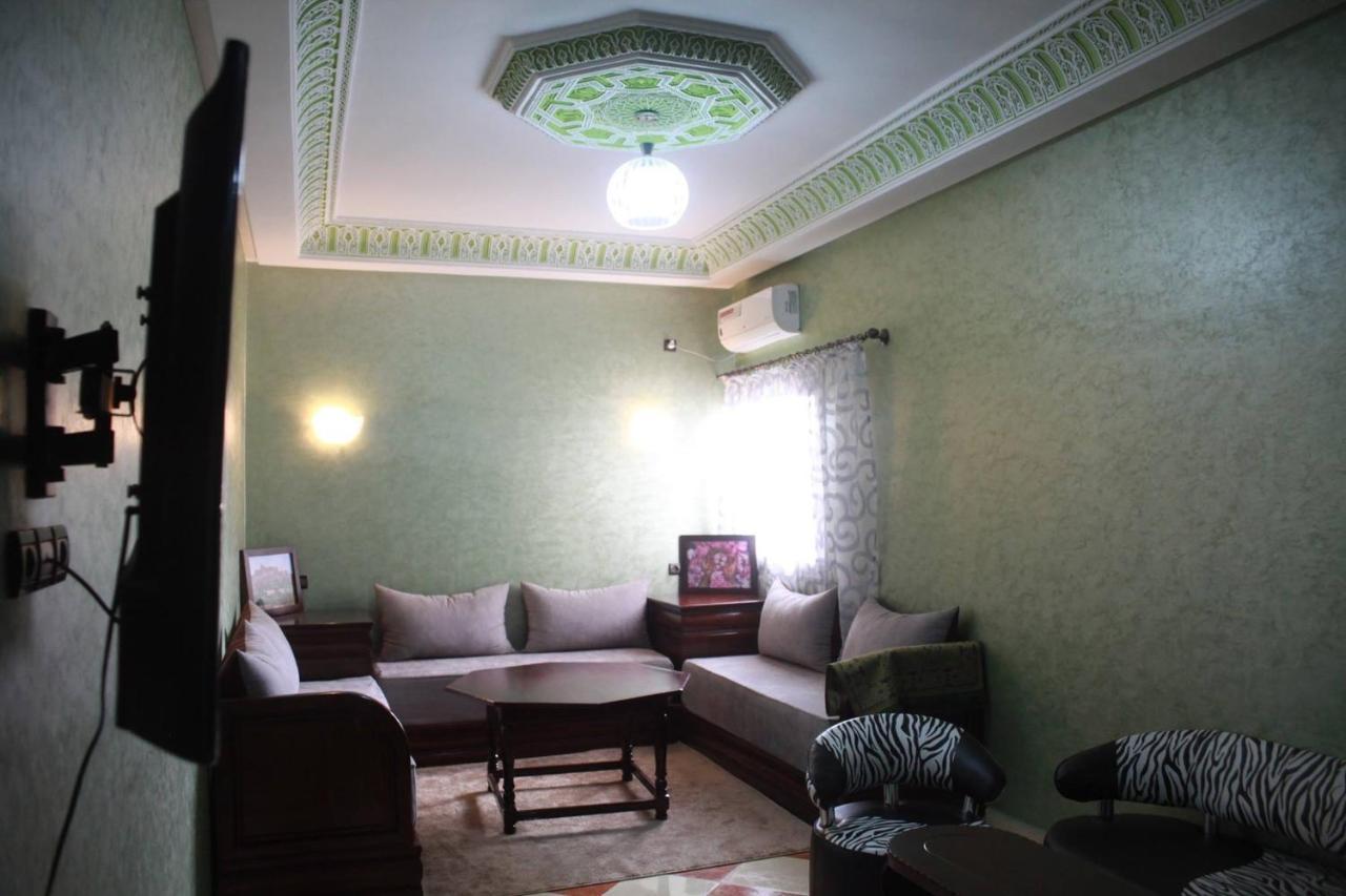 Residence Dikre Варзазат Екстериор снимка
