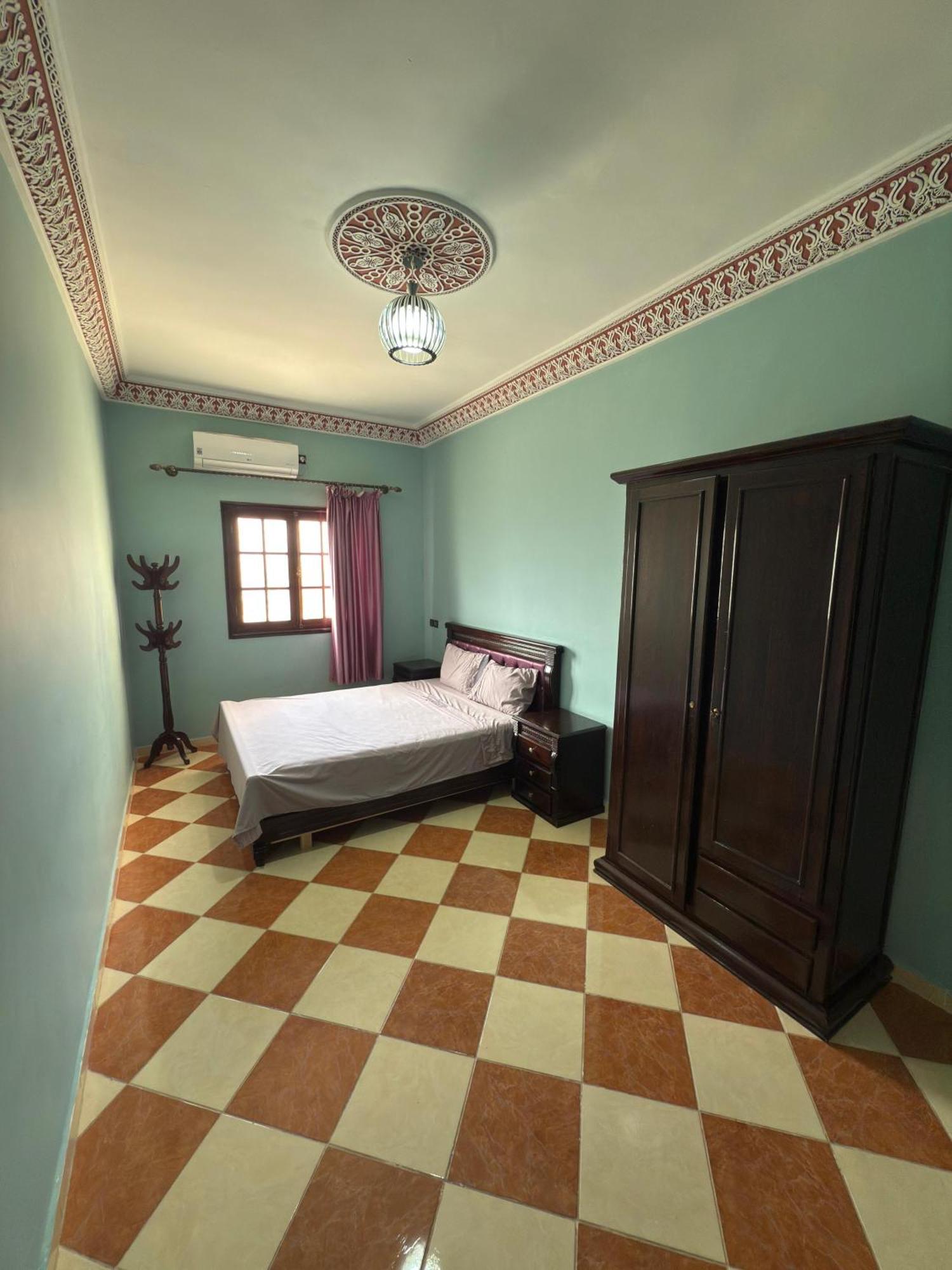 Residence Dikre Варзазат Екстериор снимка