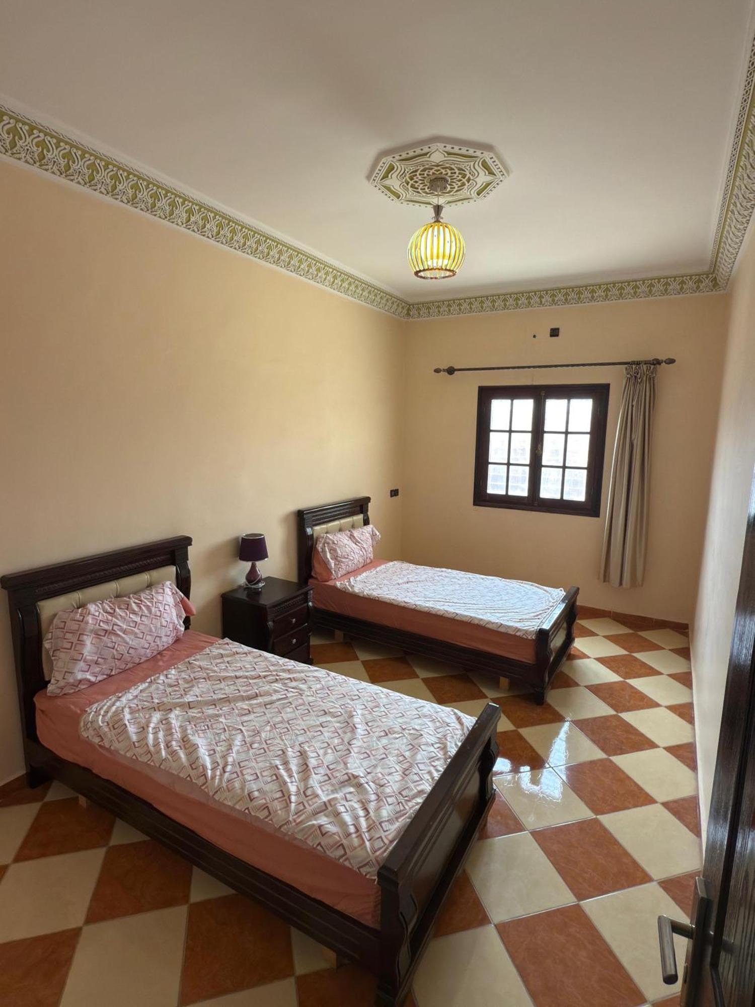 Residence Dikre Варзазат Екстериор снимка
